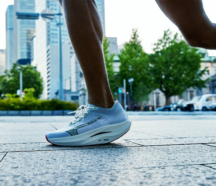 Mizuno - Wave Rebellion Pro 2 - Run Vault